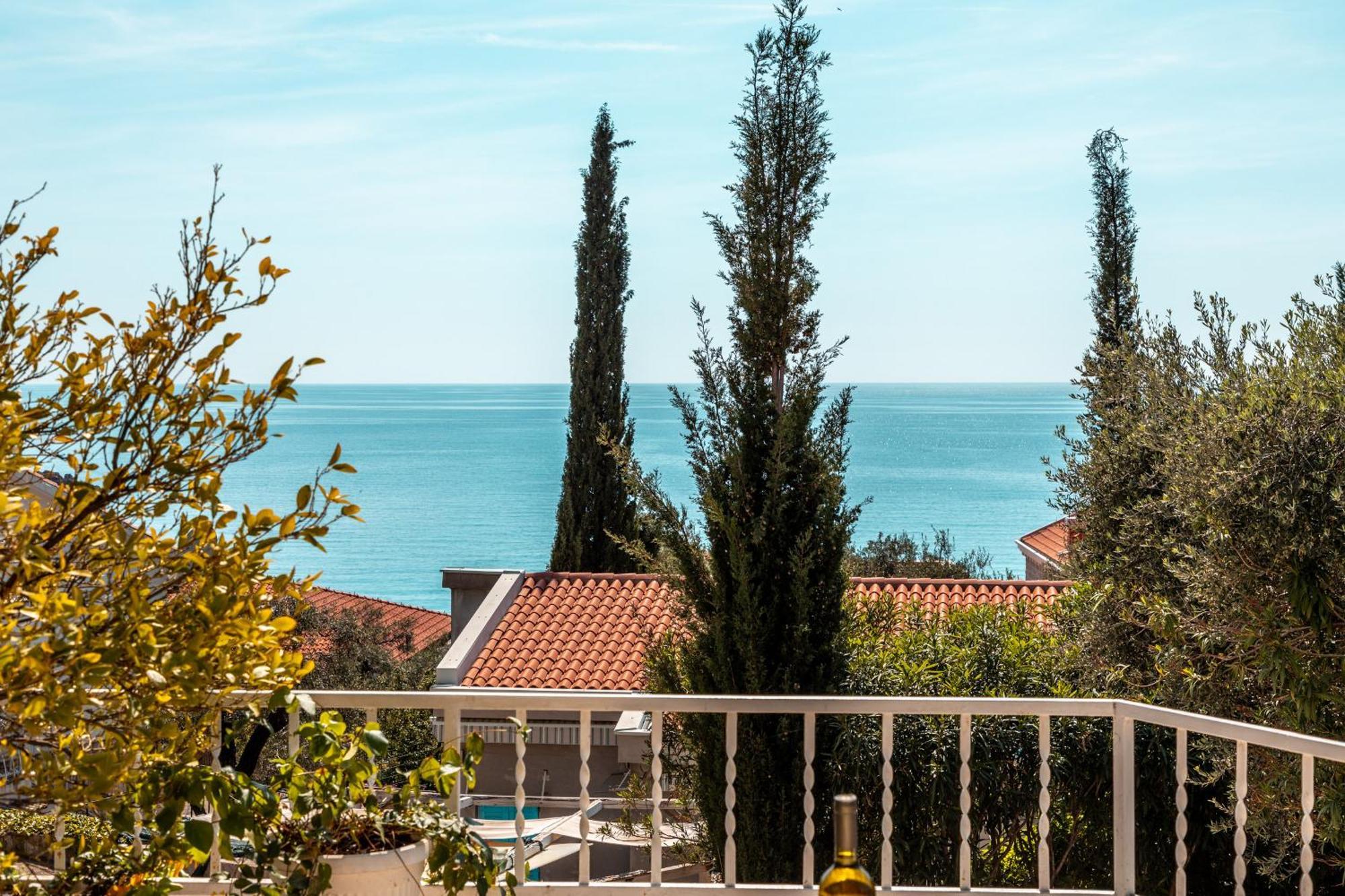 Sun Rose Apartments Sveti Stefan Buitenkant foto
